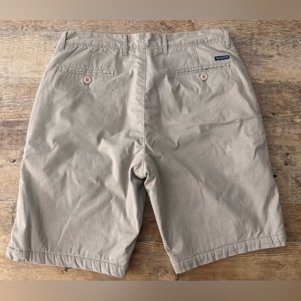 JOHNNIE-O Men’s Khaki Tailgater Shorts size 33 - Picture 2 of 4